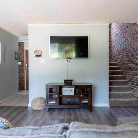 Willow Way: Cozy Retreat Fort Smith Exteriör bild